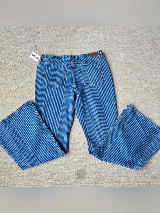 Wrangler Denim - New With Tags Wrangler High Rise Fierce Flare Jeans